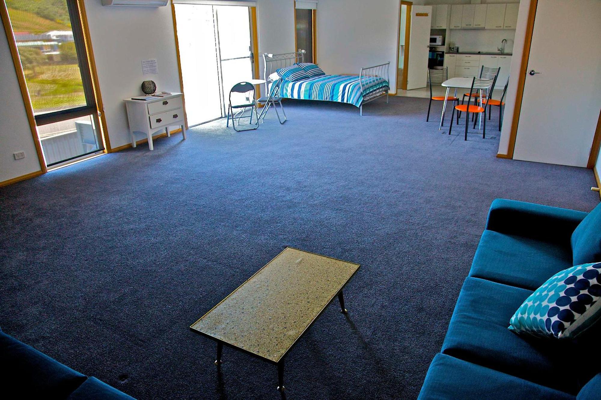 Penguin Beachfront Apartments Bilik gambar