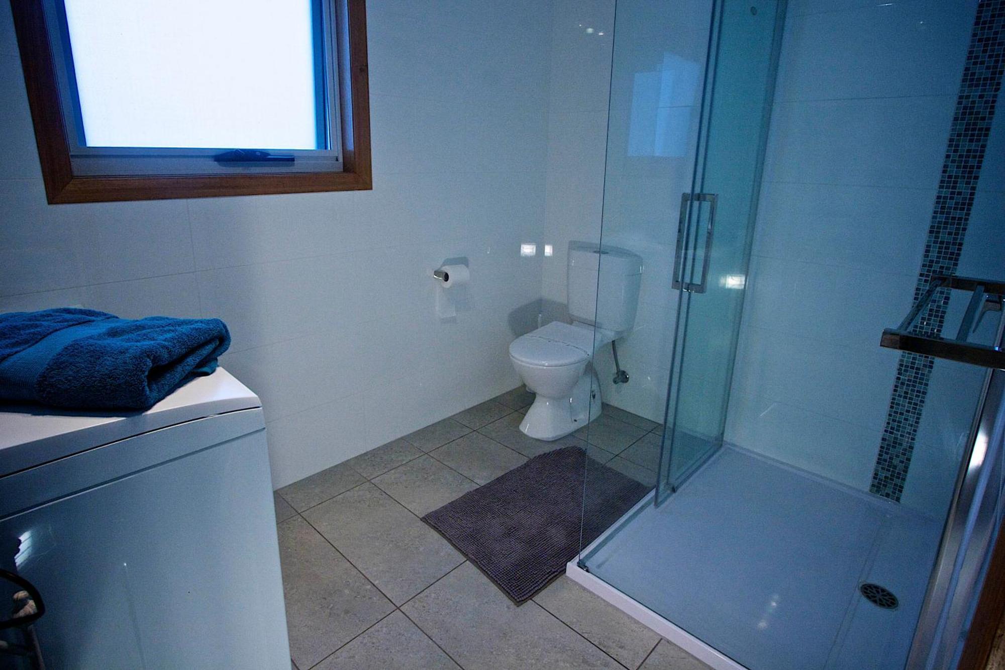 Penguin Beachfront Apartments Bilik gambar