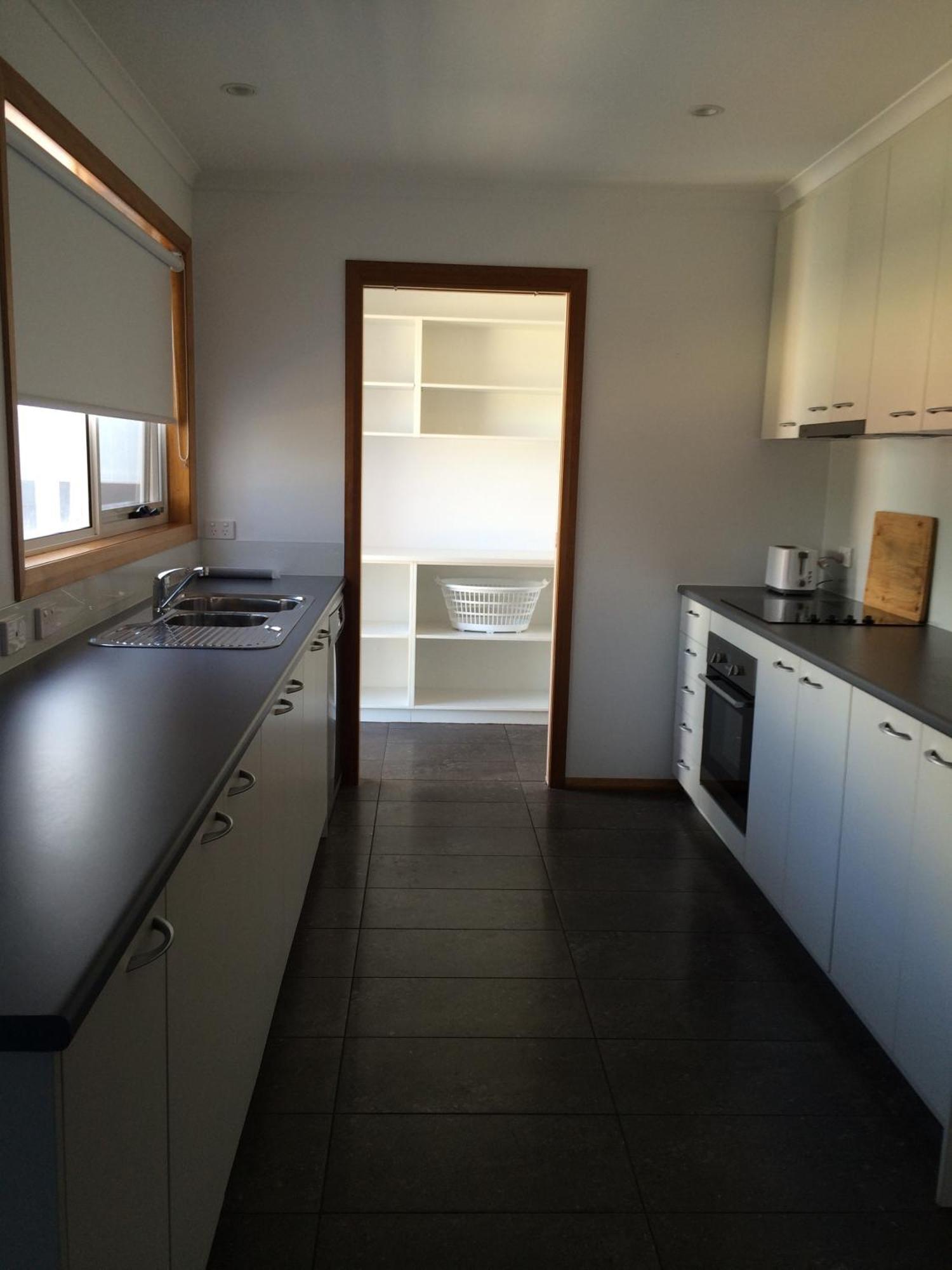 Penguin Beachfront Apartments Luaran gambar