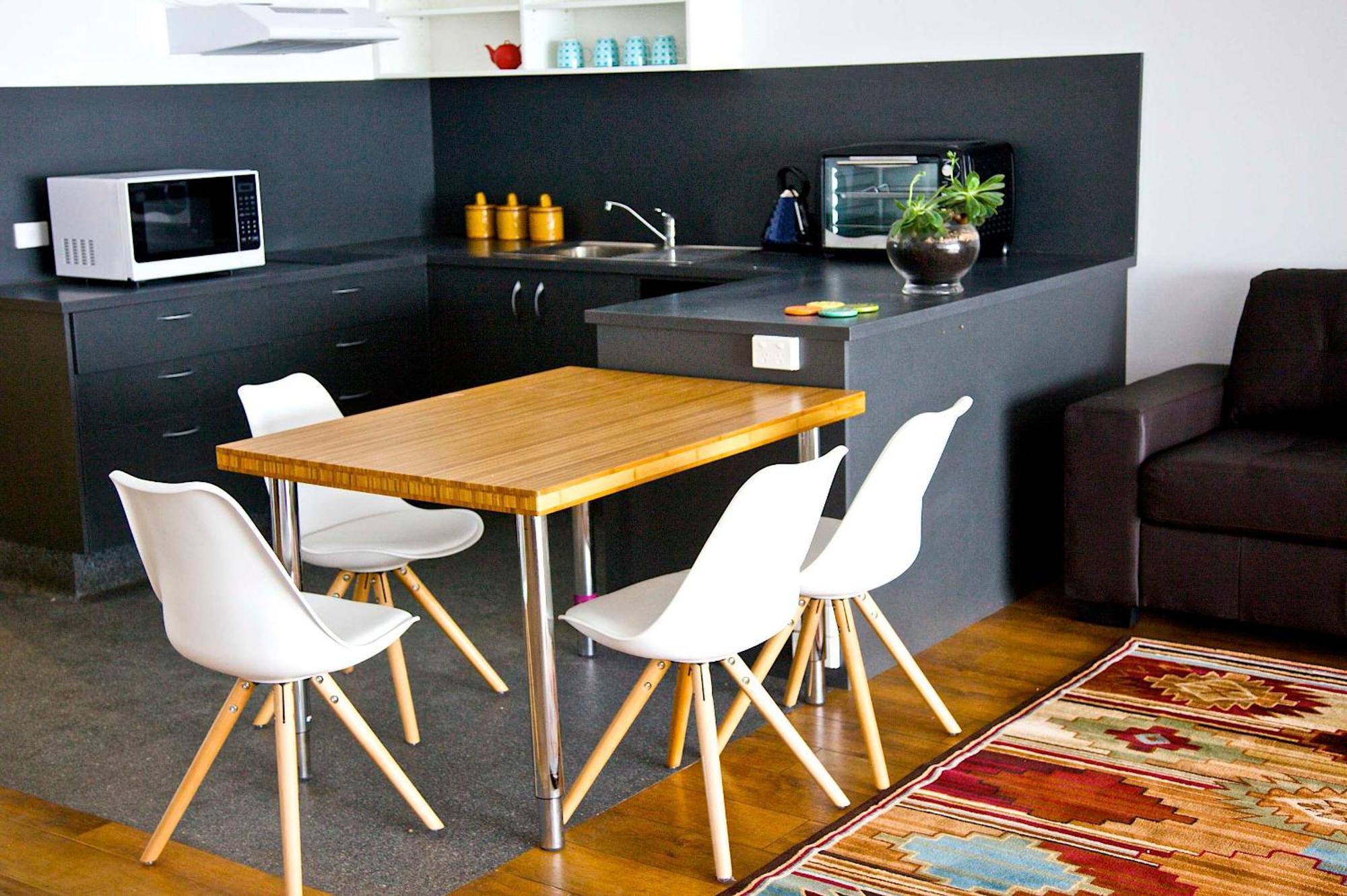 Penguin Beachfront Apartments Bilik gambar