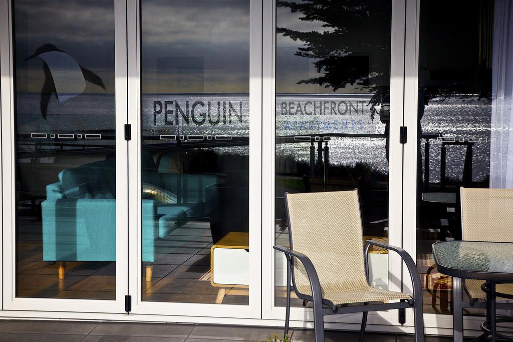 Penguin Beachfront Apartments Luaran gambar